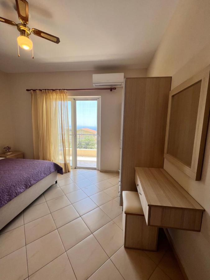 J&B Rooms Dhermi Exterior photo