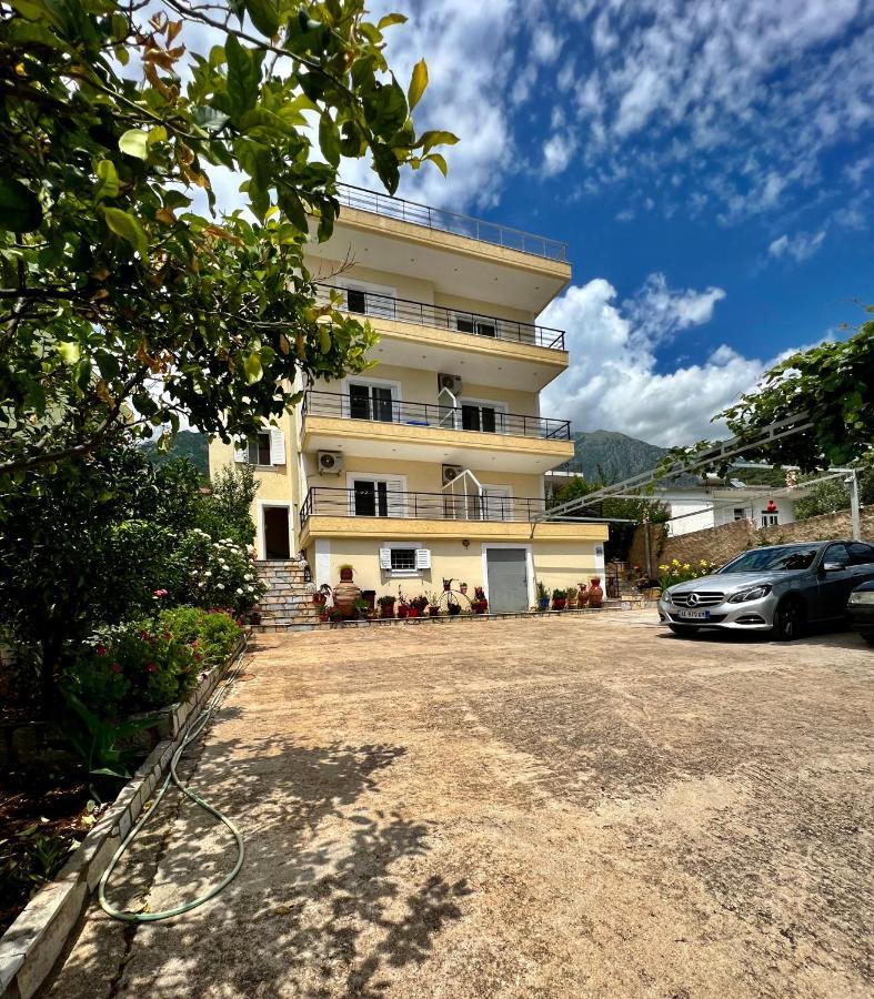 J&B Rooms Dhermi Exterior photo