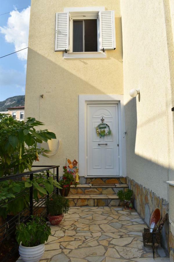 J&B Rooms Dhermi Exterior photo
